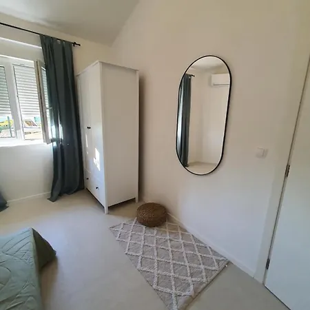 Vitoria 2 Apartment *